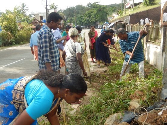 Garbage in public places are cleared